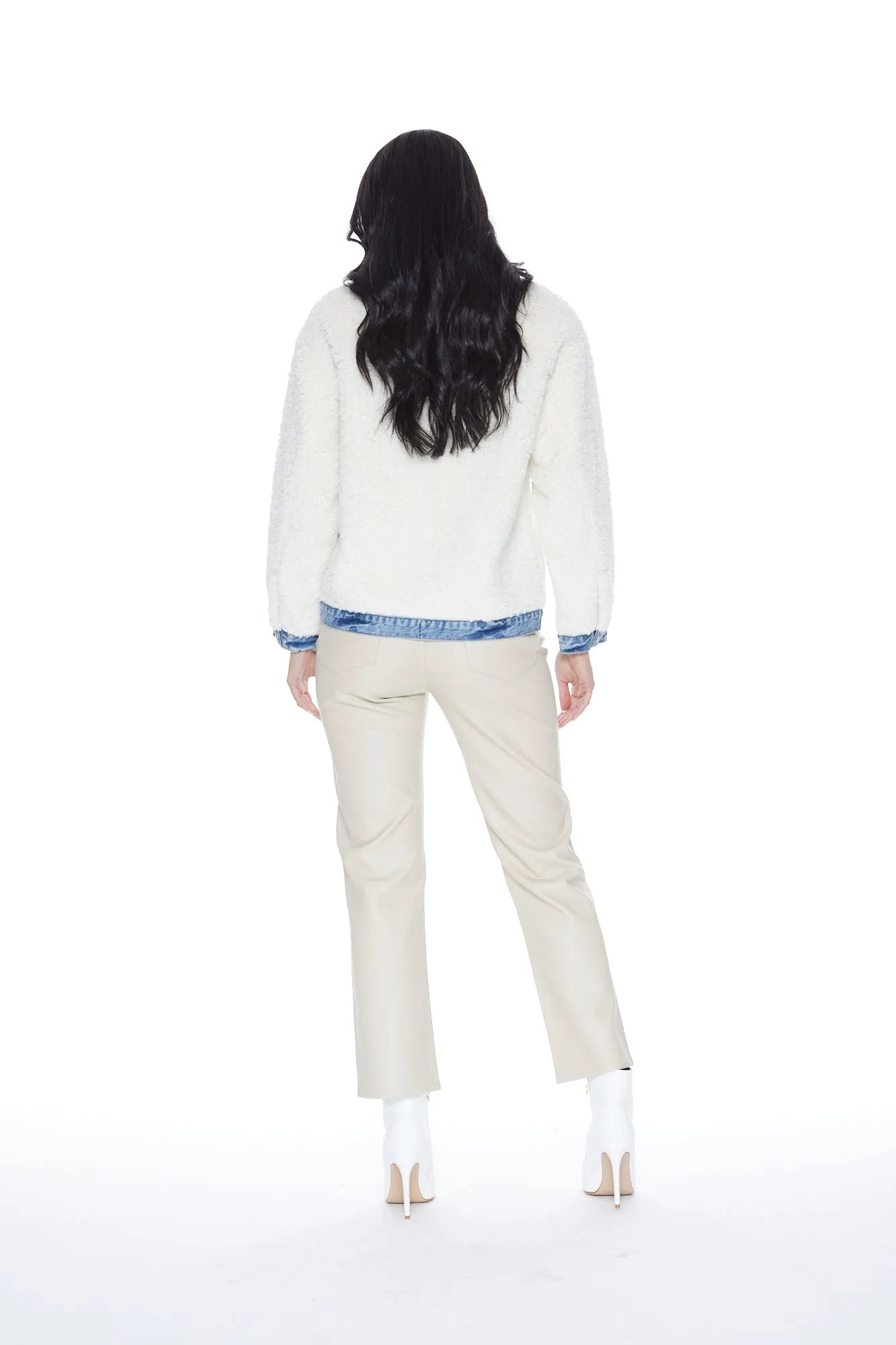 Après Ski Jacket in Angel Falls & Off White