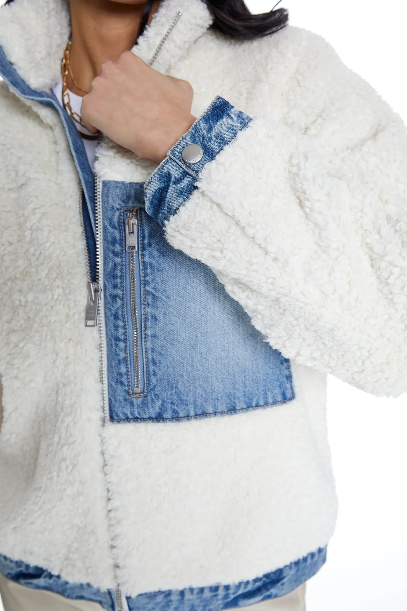 Après Ski Jacket in Angel Falls & Off White