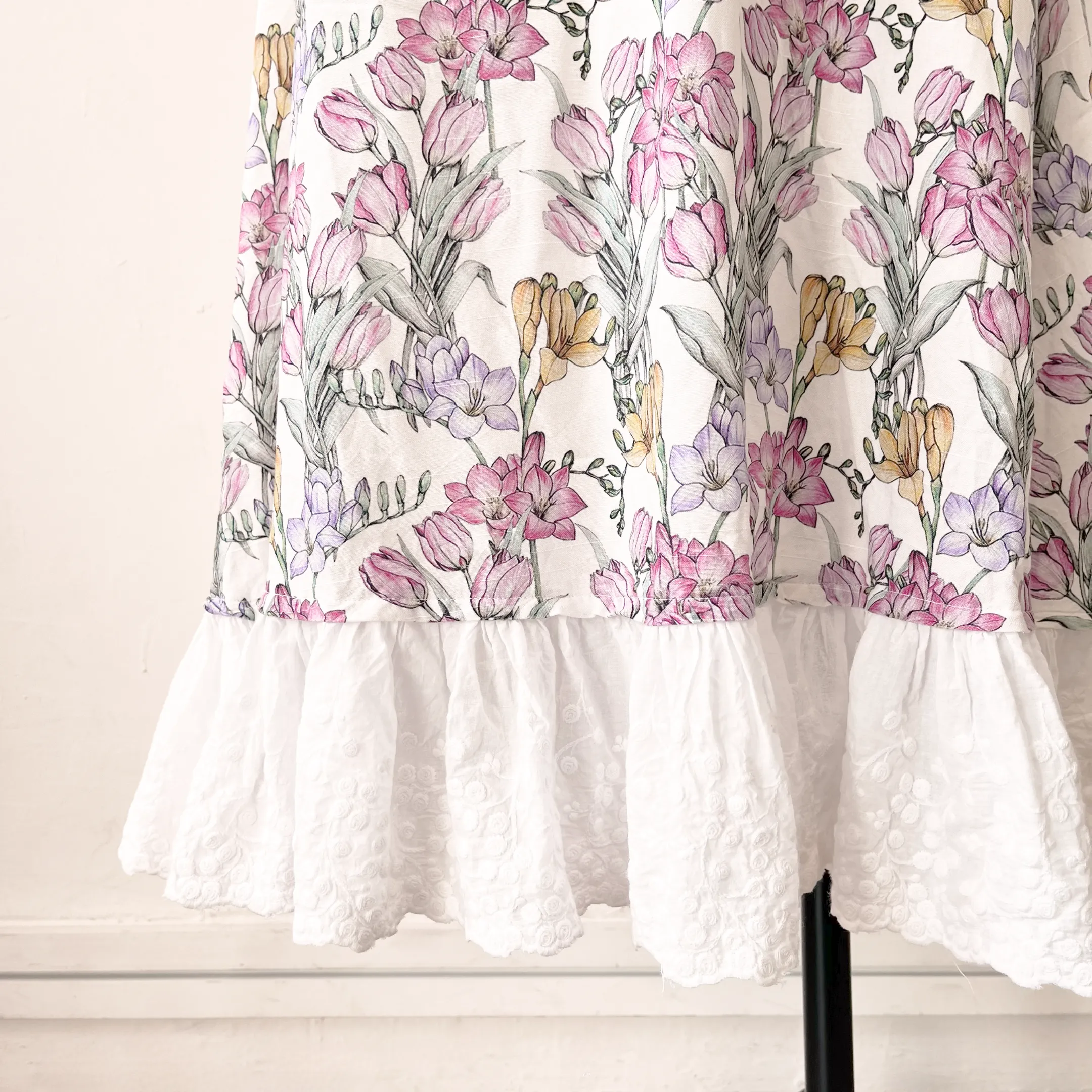 Swing Skirt with Elastic Back